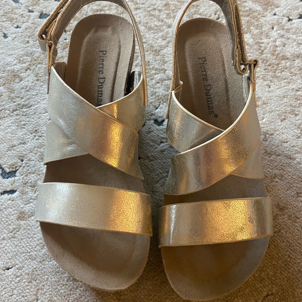 Gold Wedges - Size 6